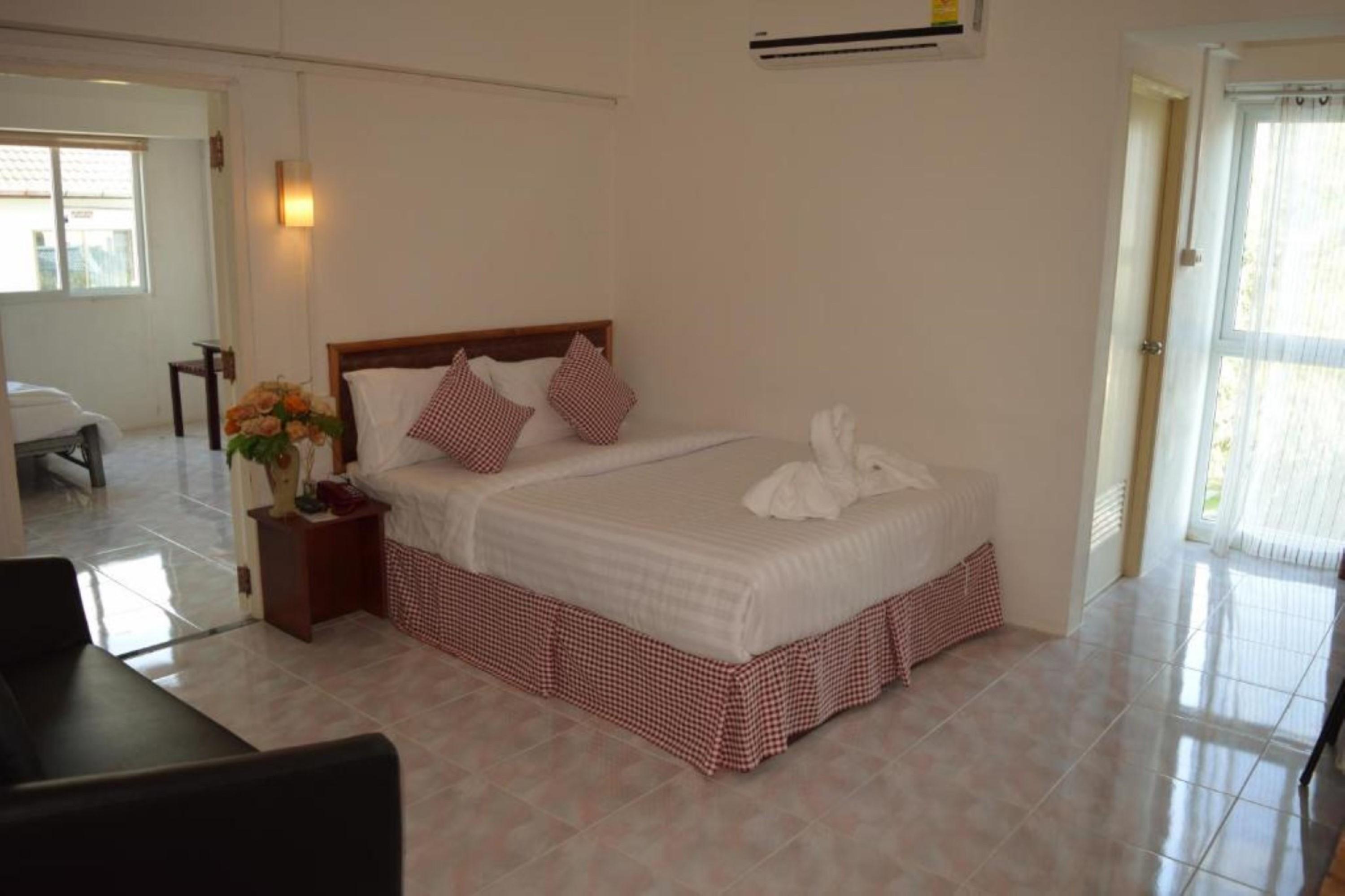 Hotel De Ratt Phuket Eksteriør bilde