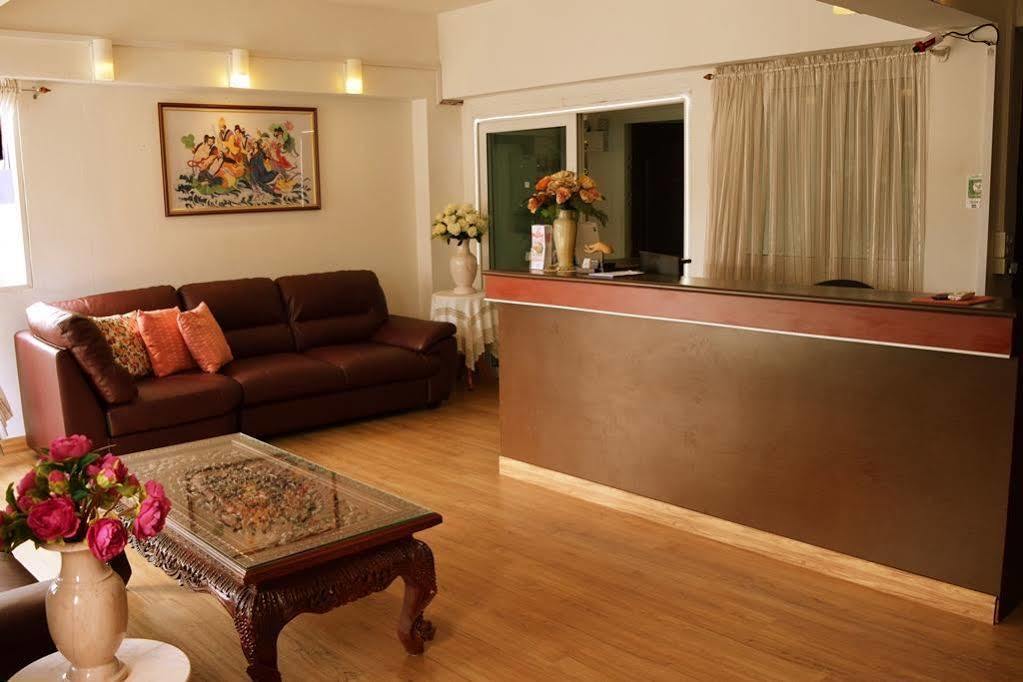 Hotel De Ratt Phuket Eksteriør bilde