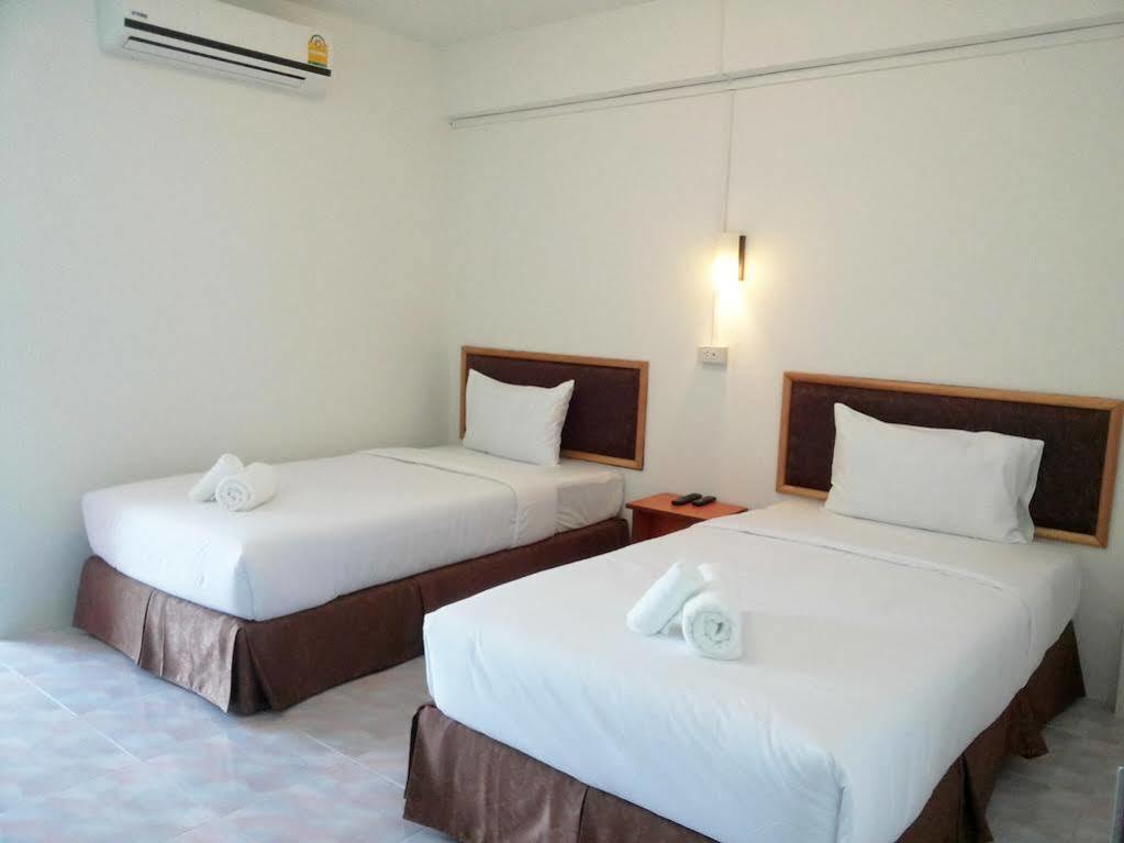 Hotel De Ratt Phuket Eksteriør bilde