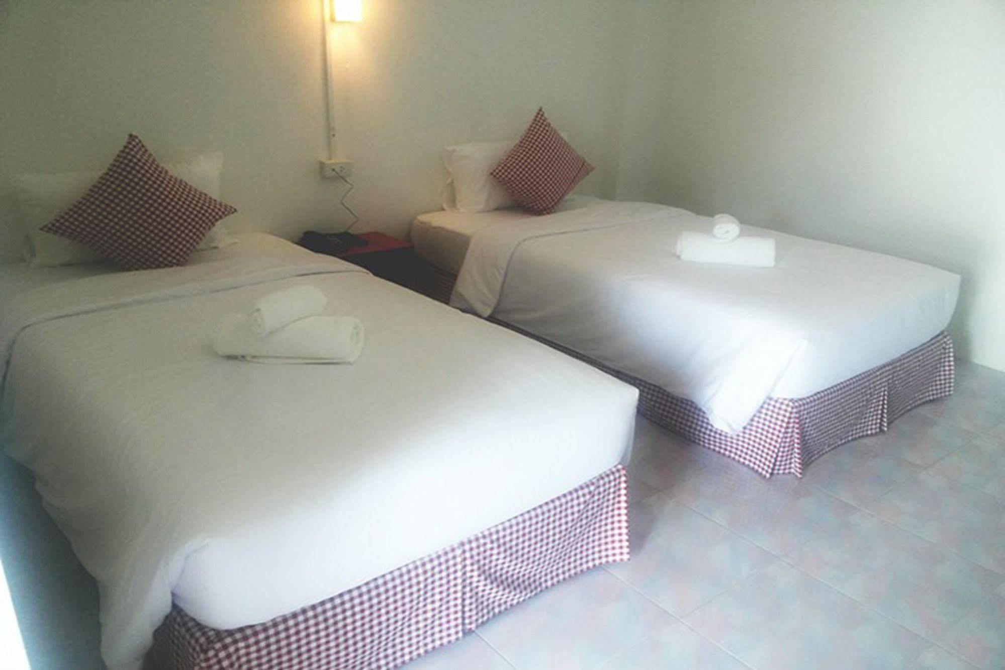 Hotel De Ratt Phuket Eksteriør bilde